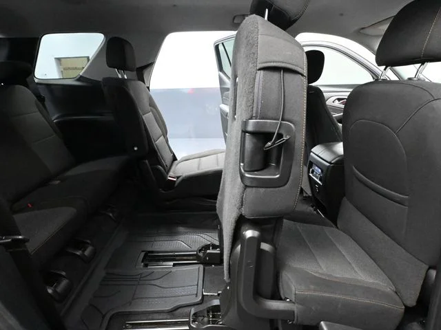 2021 Chevrolet Traverse 1LT - Photo 46