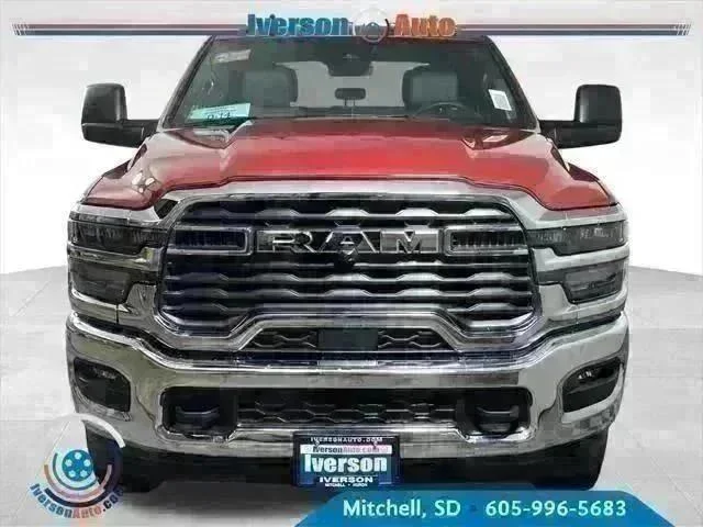 2026 RAM 2500 Tradesman - Photo 2