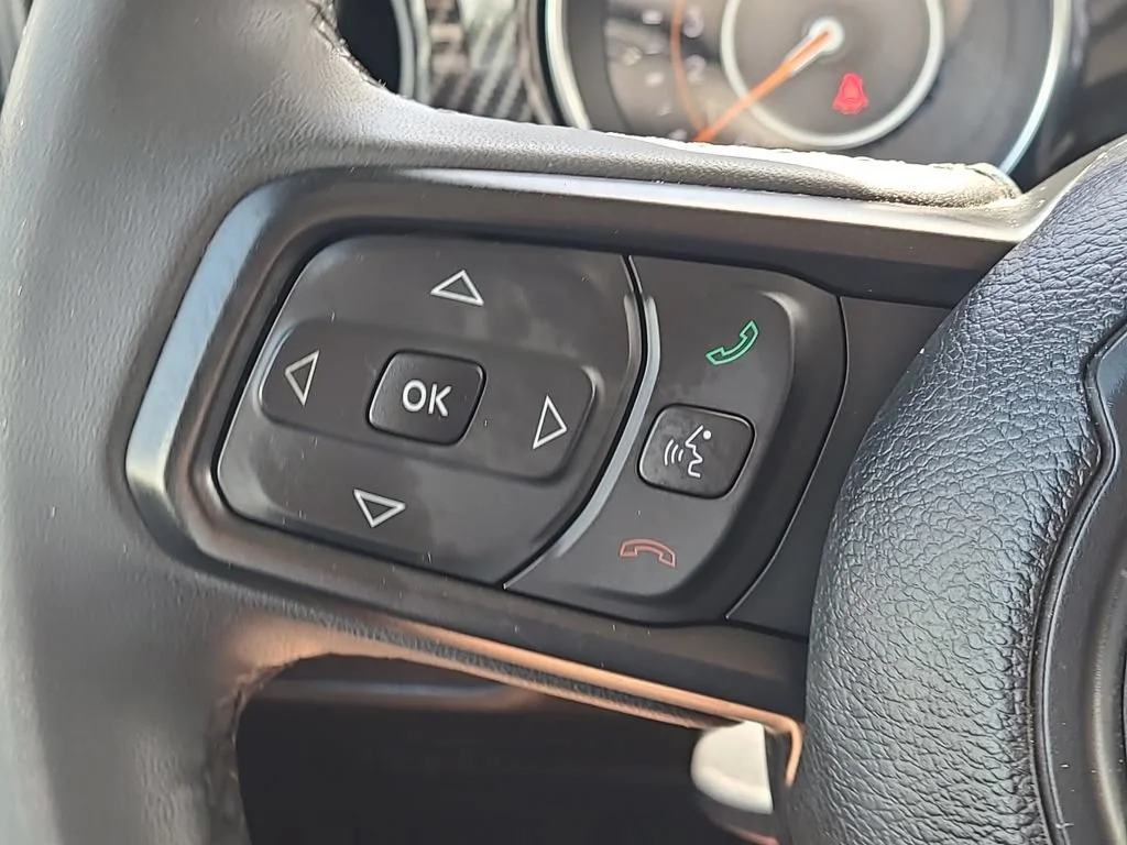 Used 2023 Granite Crystal M Jeep Sport S image 19