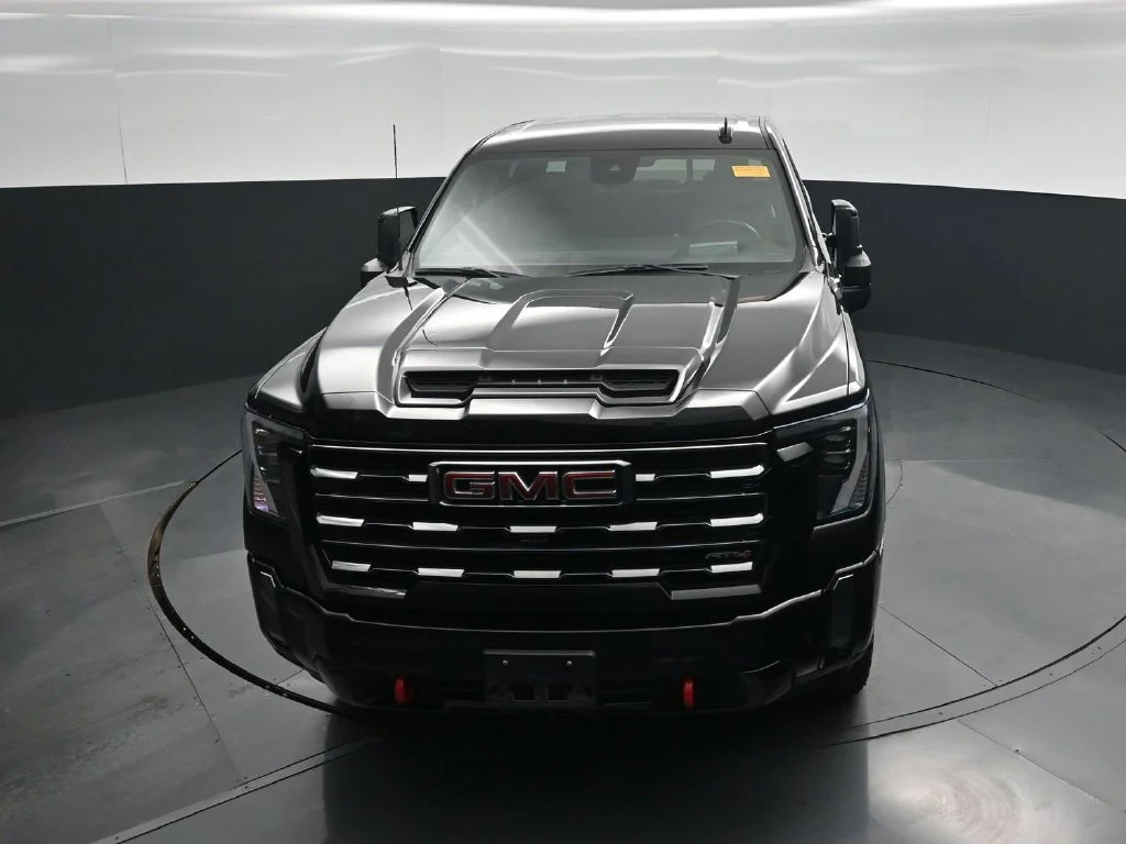 Used 2024 Black GMC AT4 image 31