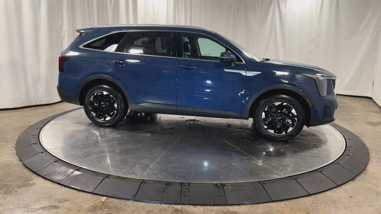 New 2026 Midnight Kia S image 2