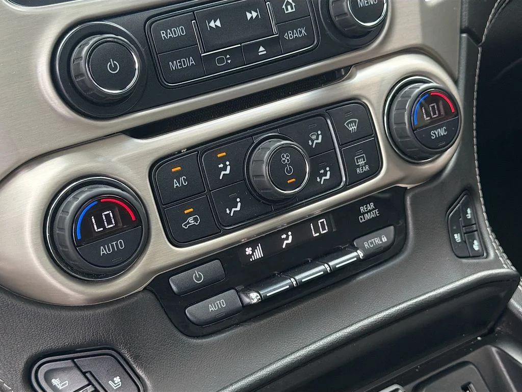 Used 2019 Onyx Black GMC Denali image 21