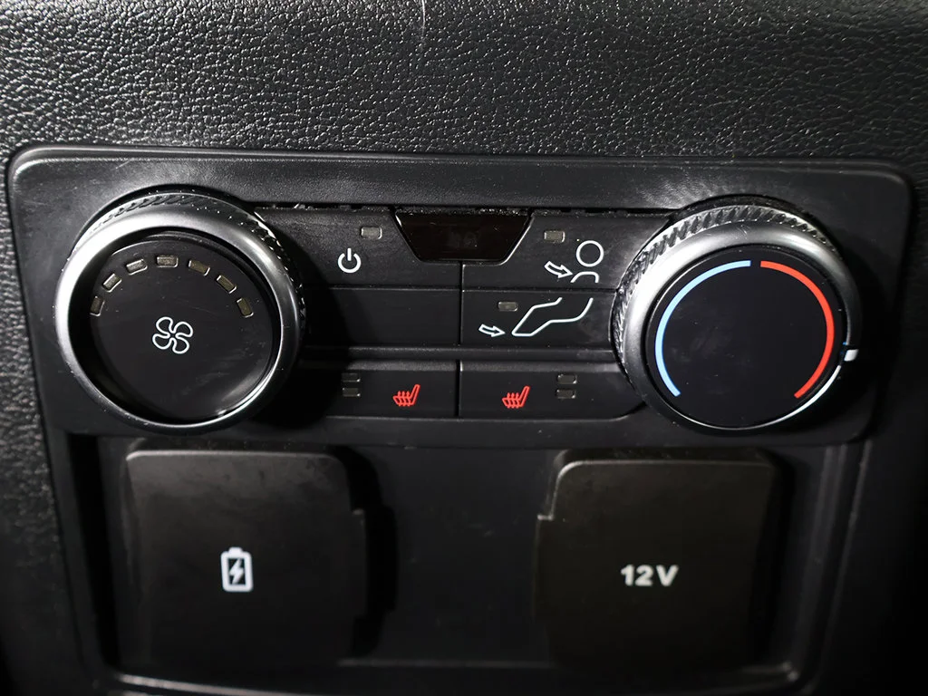 Used 2022 Black Ford Limited image 61