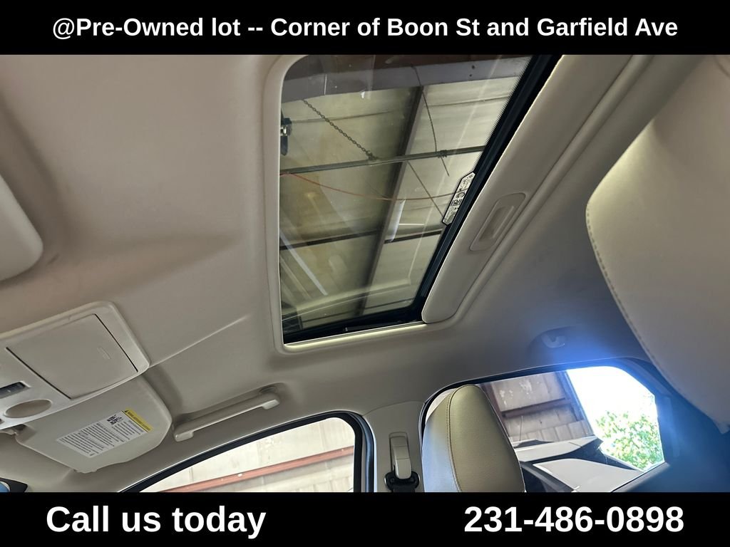 Used 2018 White Ford Titanium image 13