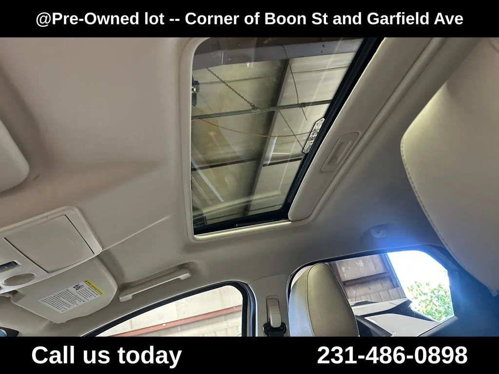Used 2018 White Ford Titanium image 13