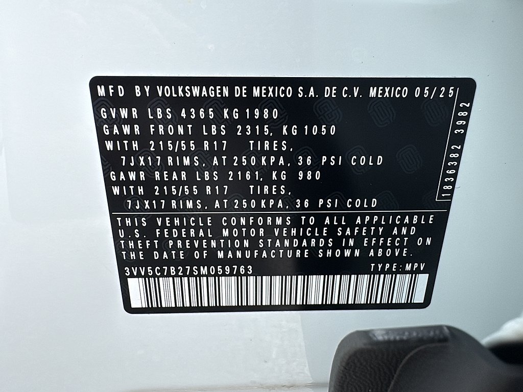 Used 2025 Pure White Volkswagen S image 30