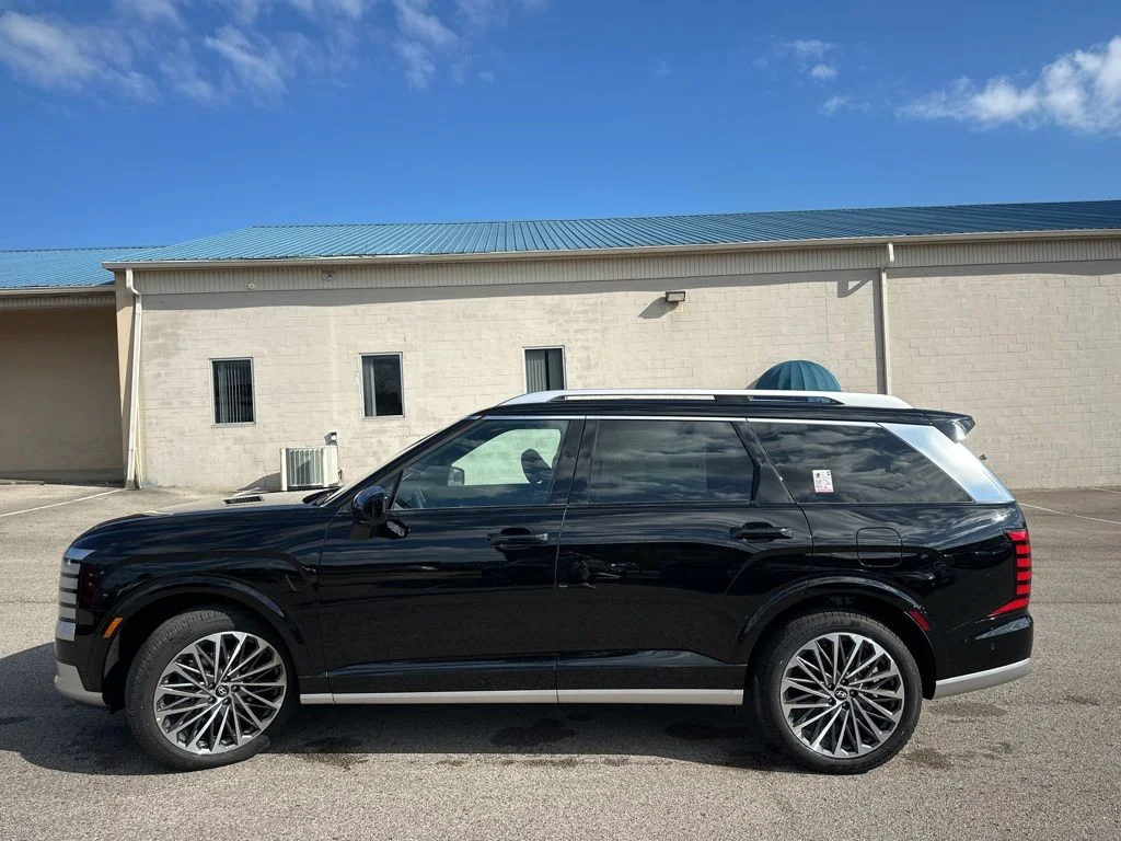 New 2026 Abyss Black Pearl Hyundai Calligraphy image 5