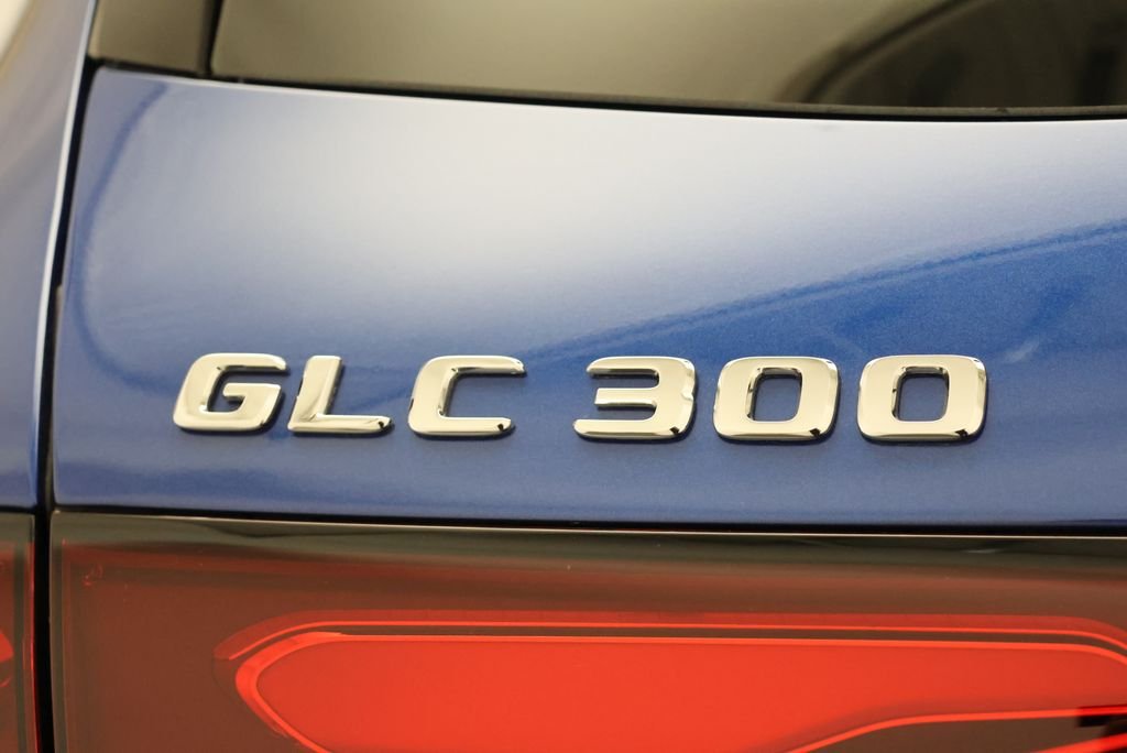 2026 Mercedes-Benz GLC Base - Photo 9