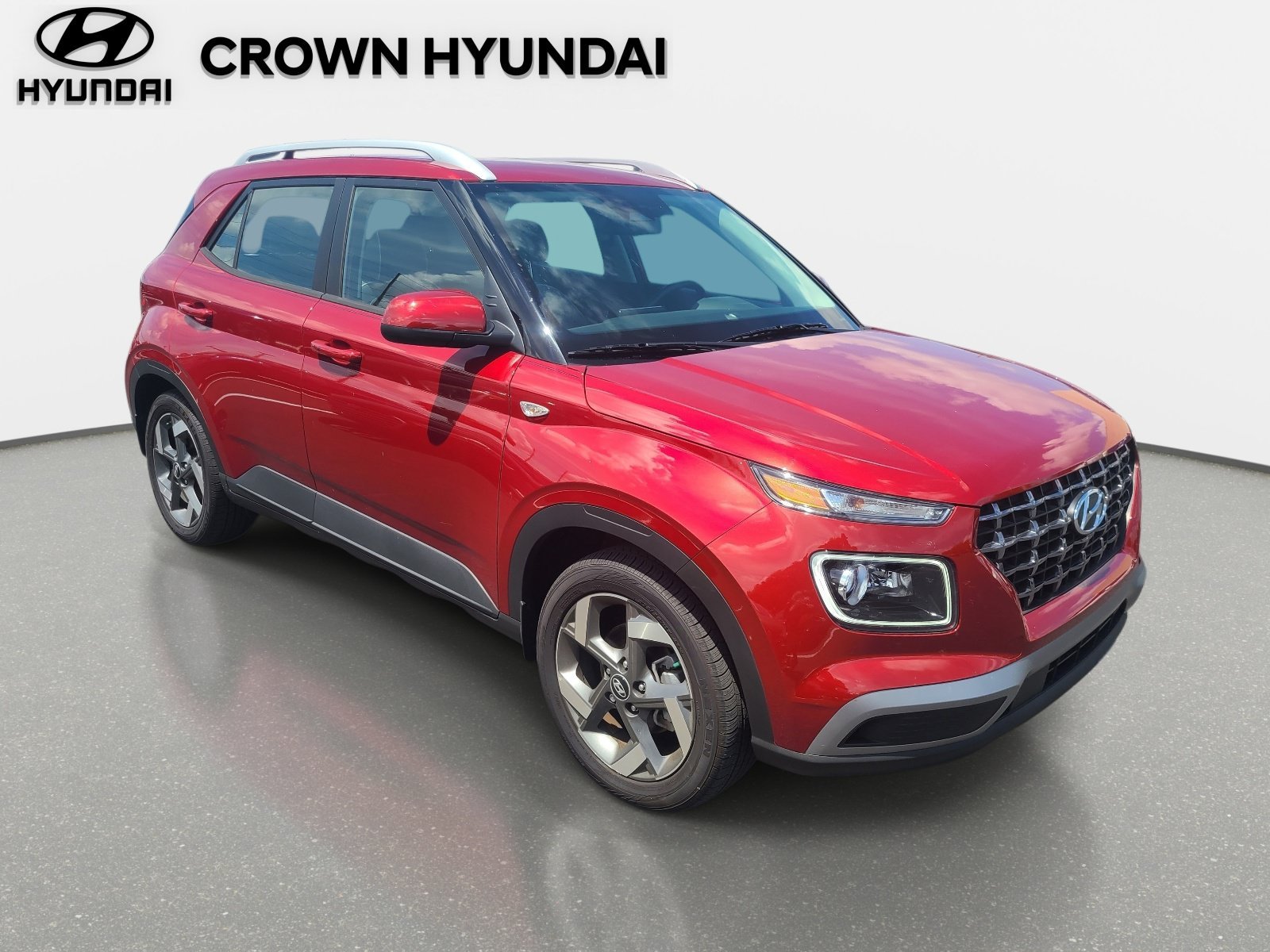 Used 2025 Ultimate Red Hyundai Limited image 3