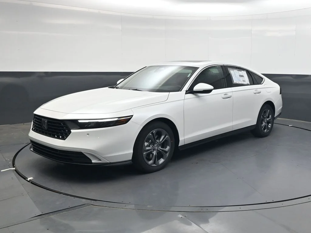 New 2026 Platinum White Pearl Honda EX-L image 8