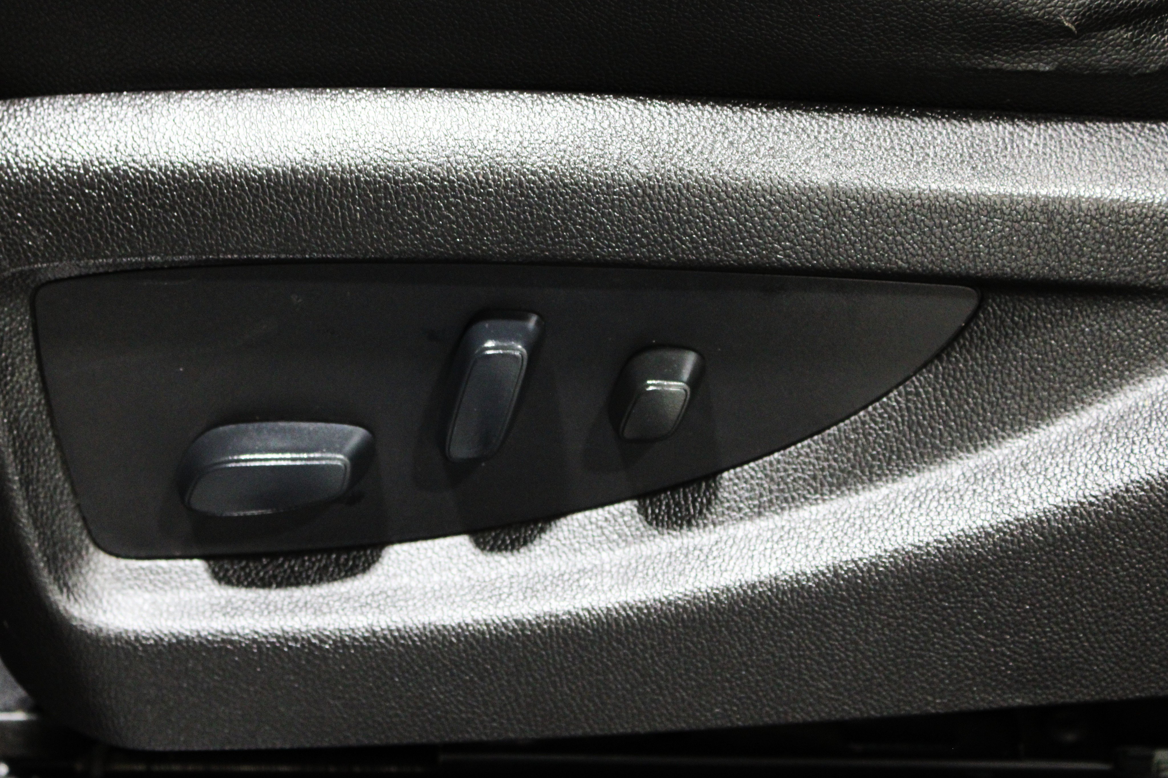Used 2017 Black Chevrolet LTZ image 5