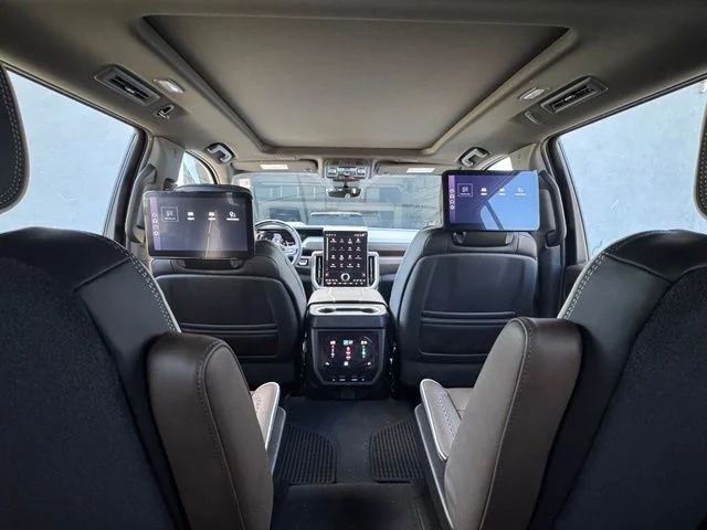 New 2026 White GMC Denali Ultimate image 25