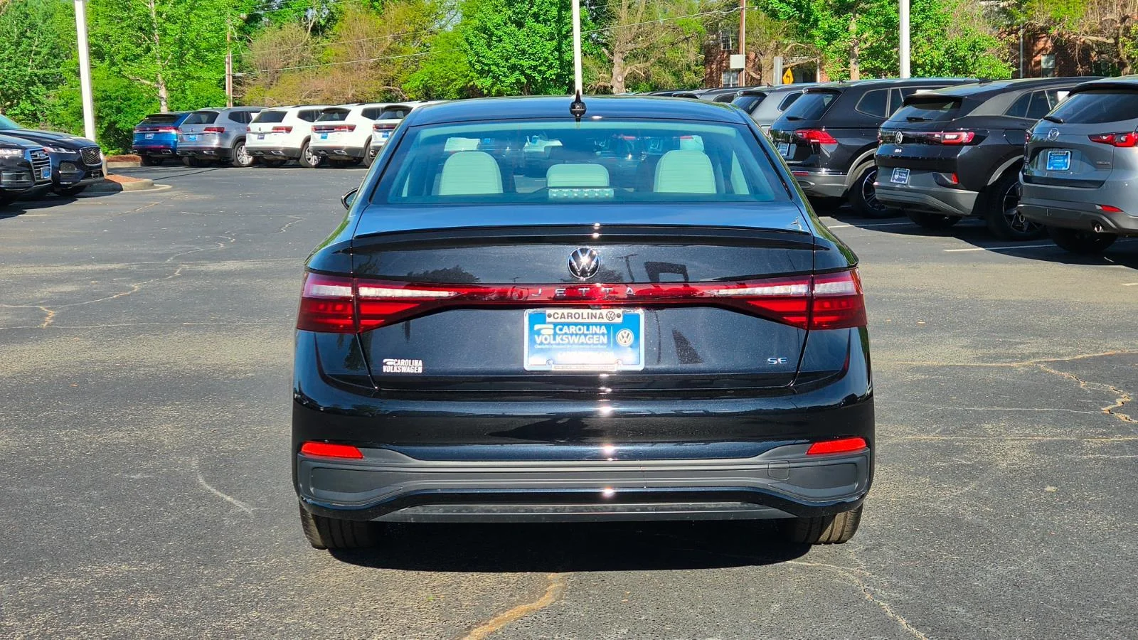 New 2026 Deep Black Pearl Volkswagen SE image 5