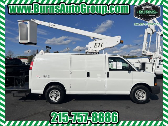 Pre-Owned 2009 Chevrolet Express 3500 Bucket Van Full-size Cargo
