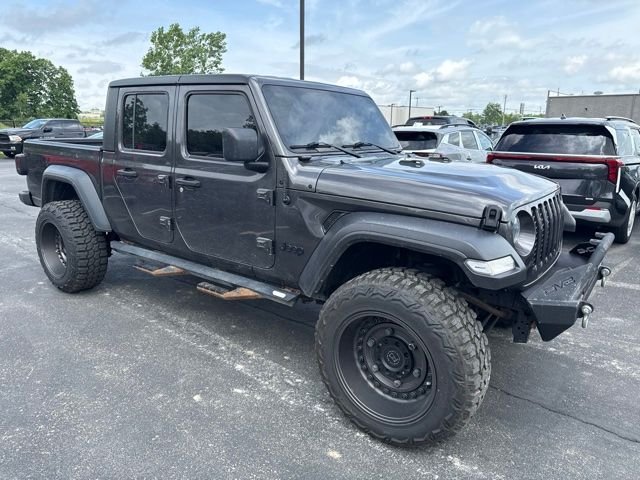 Used 2020 Gray Jeep Sport image 6