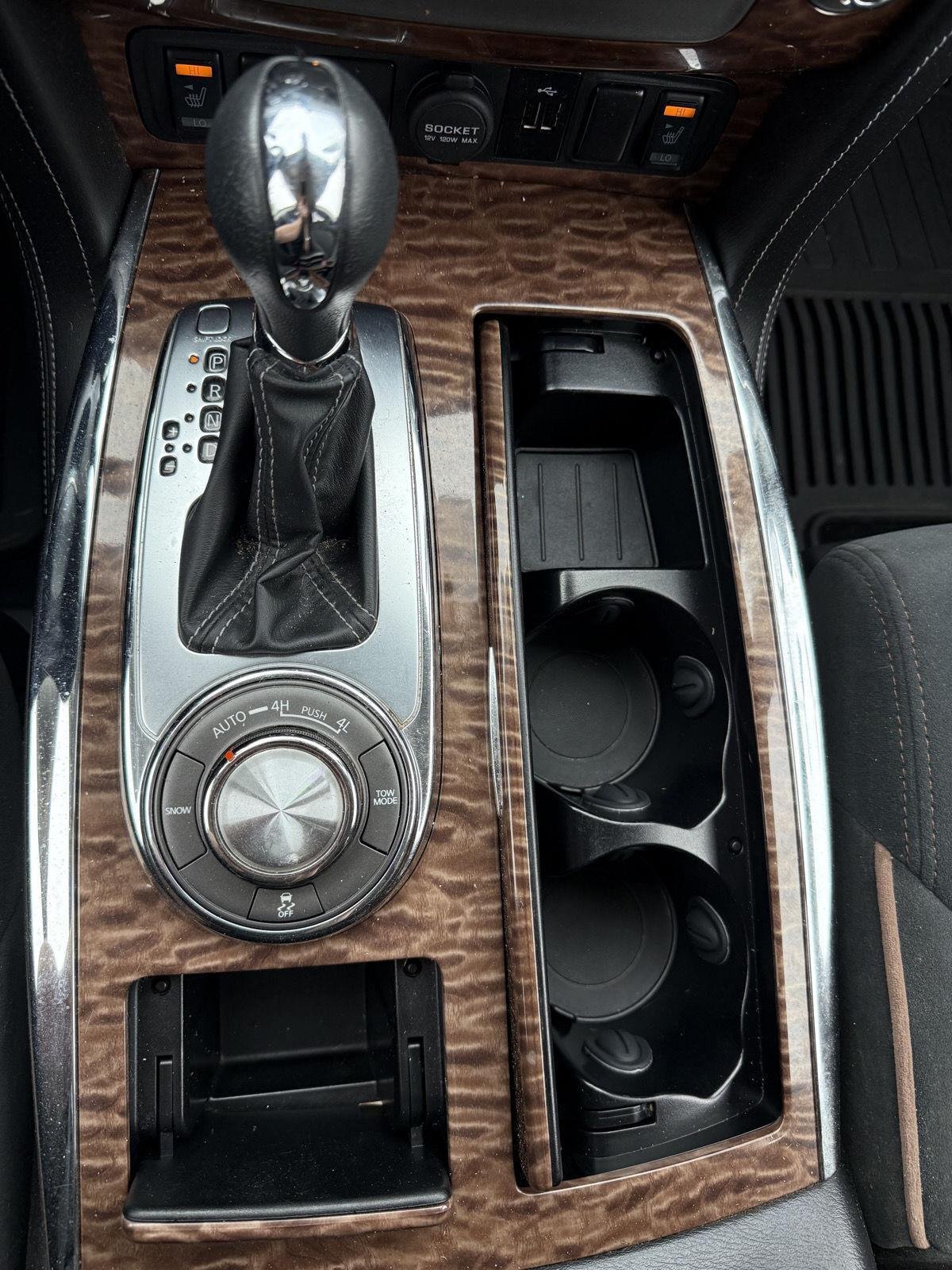 Used 2019 Pearl White Tricoat Nissan SV image 13