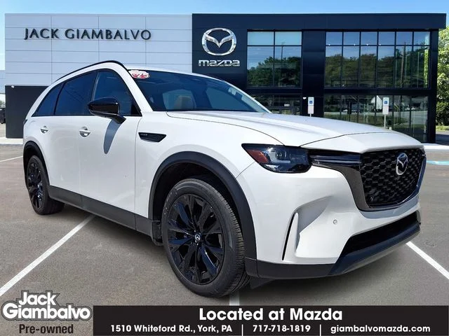 Used 2025 White Mazda Premium image 1