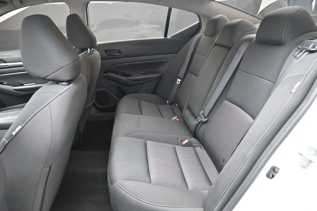 Used 2023 White Nissan 2.5 SV image 17