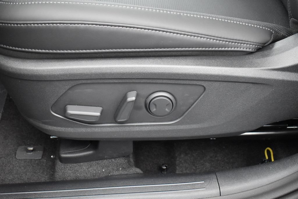 New 2026 Aurora Black Pearl Kia EX image 8