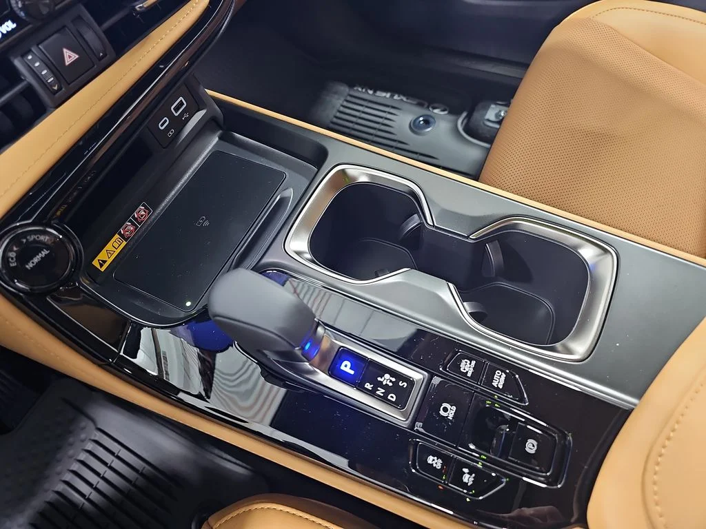 New 2026 Ultra White Lexus PREMIUM PLUS AWD image 24