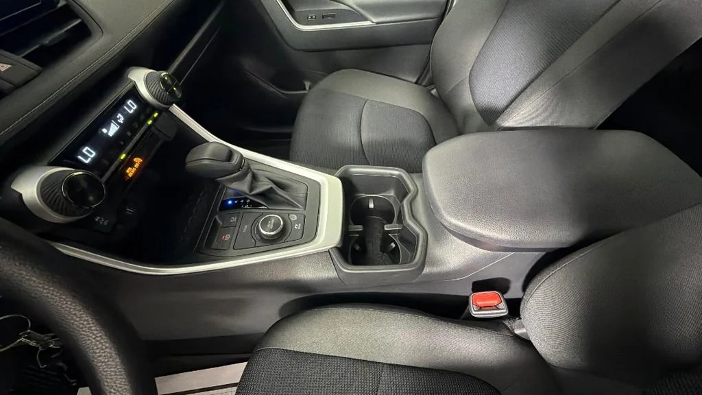 Used 2025 Silver Toyota LE image 23