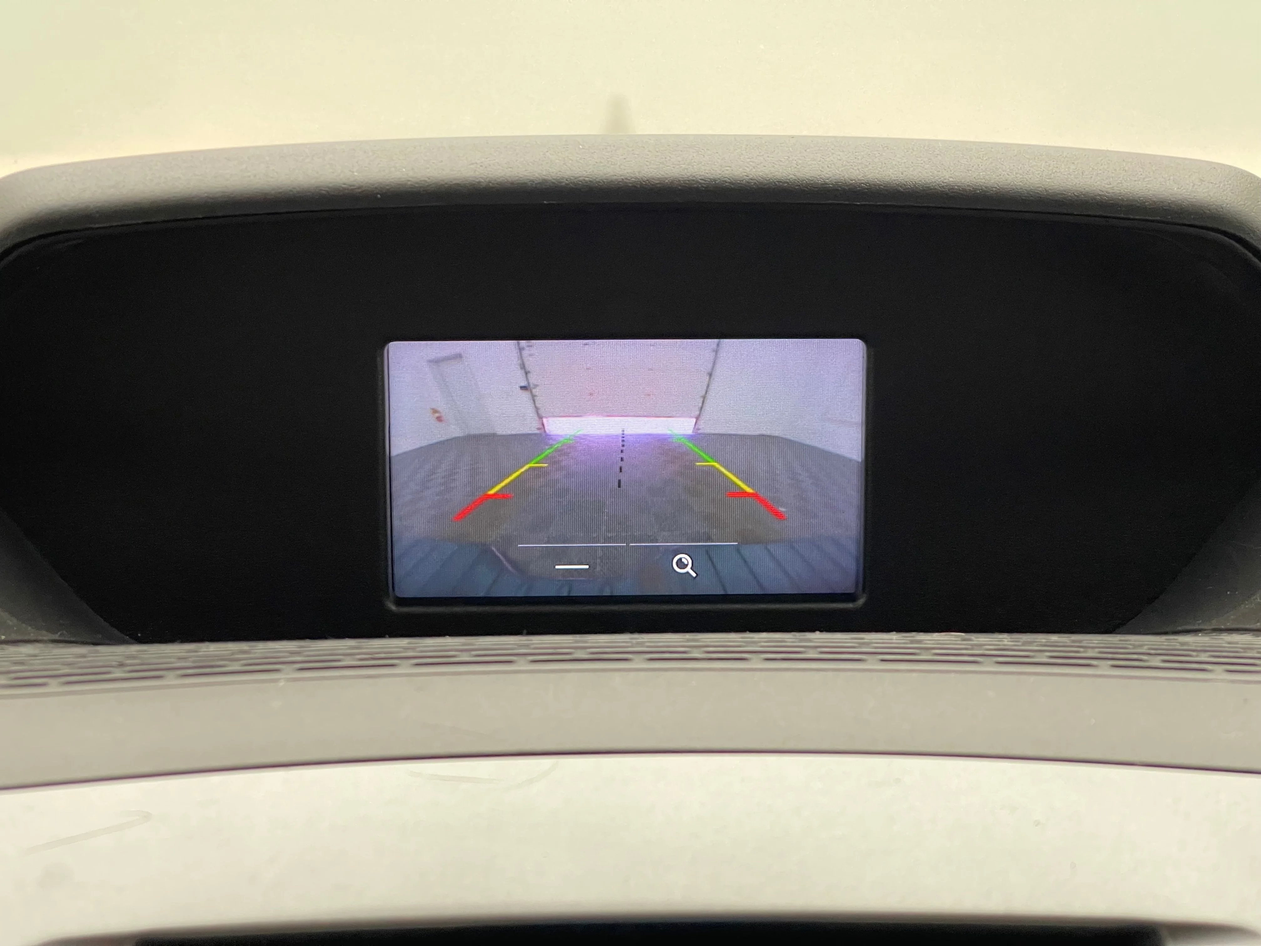 Used 2017 Oxford White Ford XLT image 4