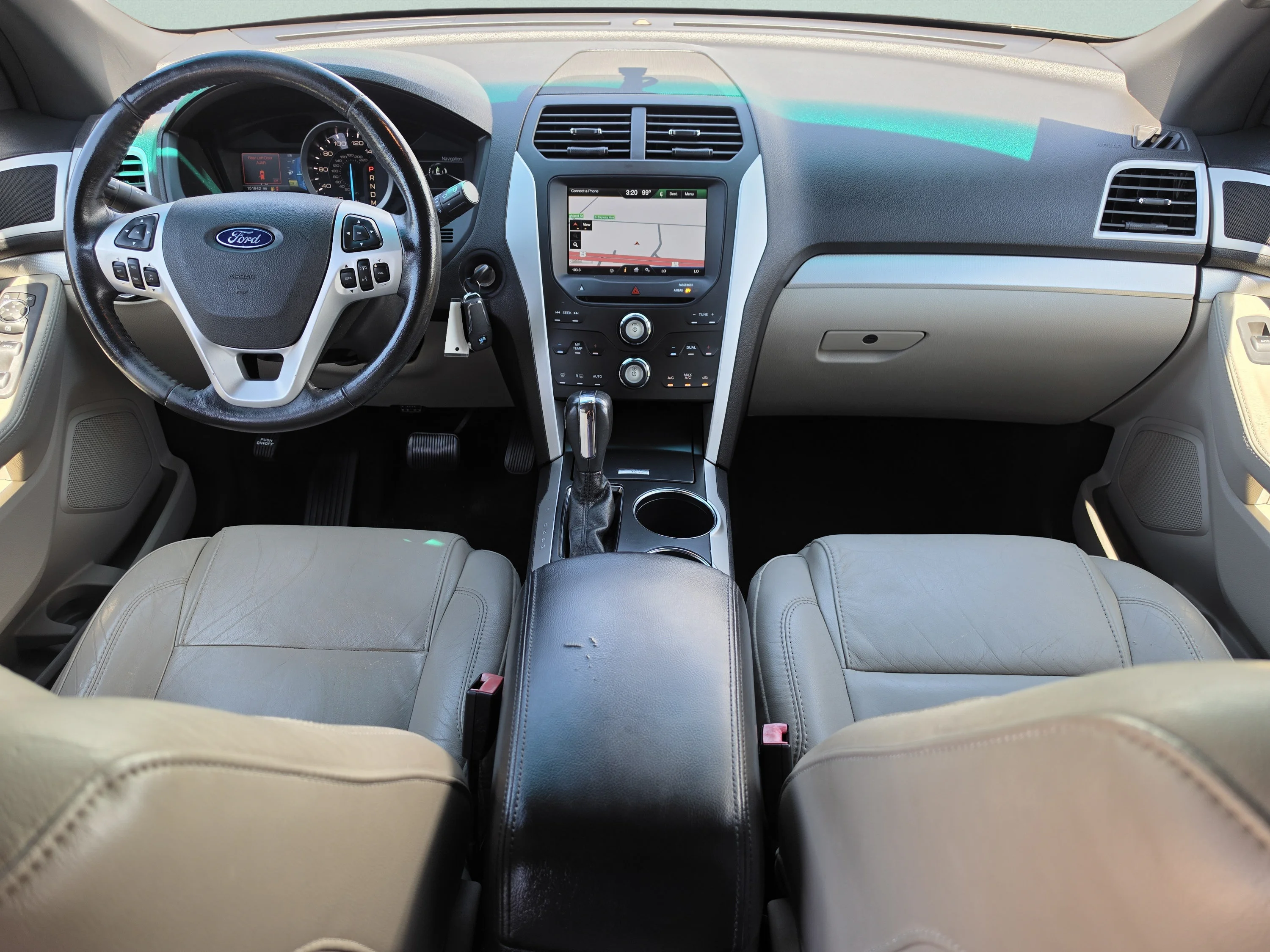 Used 2013 Ingot Silver Ford XLT image 17