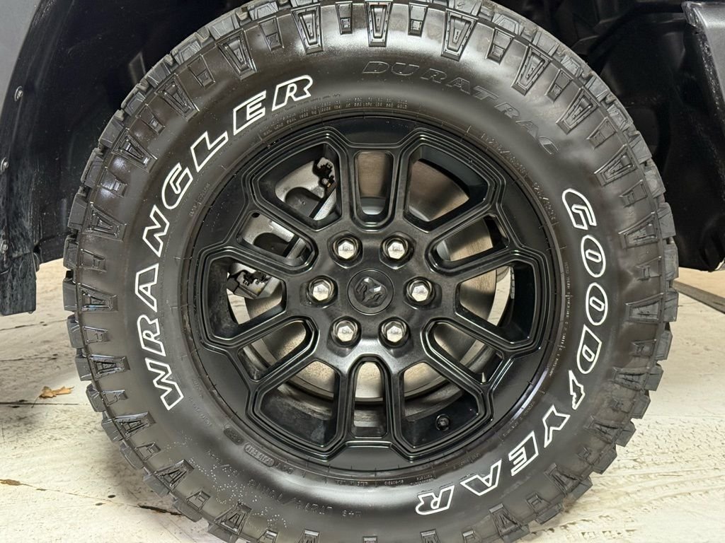 New 2026 Bright White Clear-Coat Exterior Paint RAM Rebel image 10