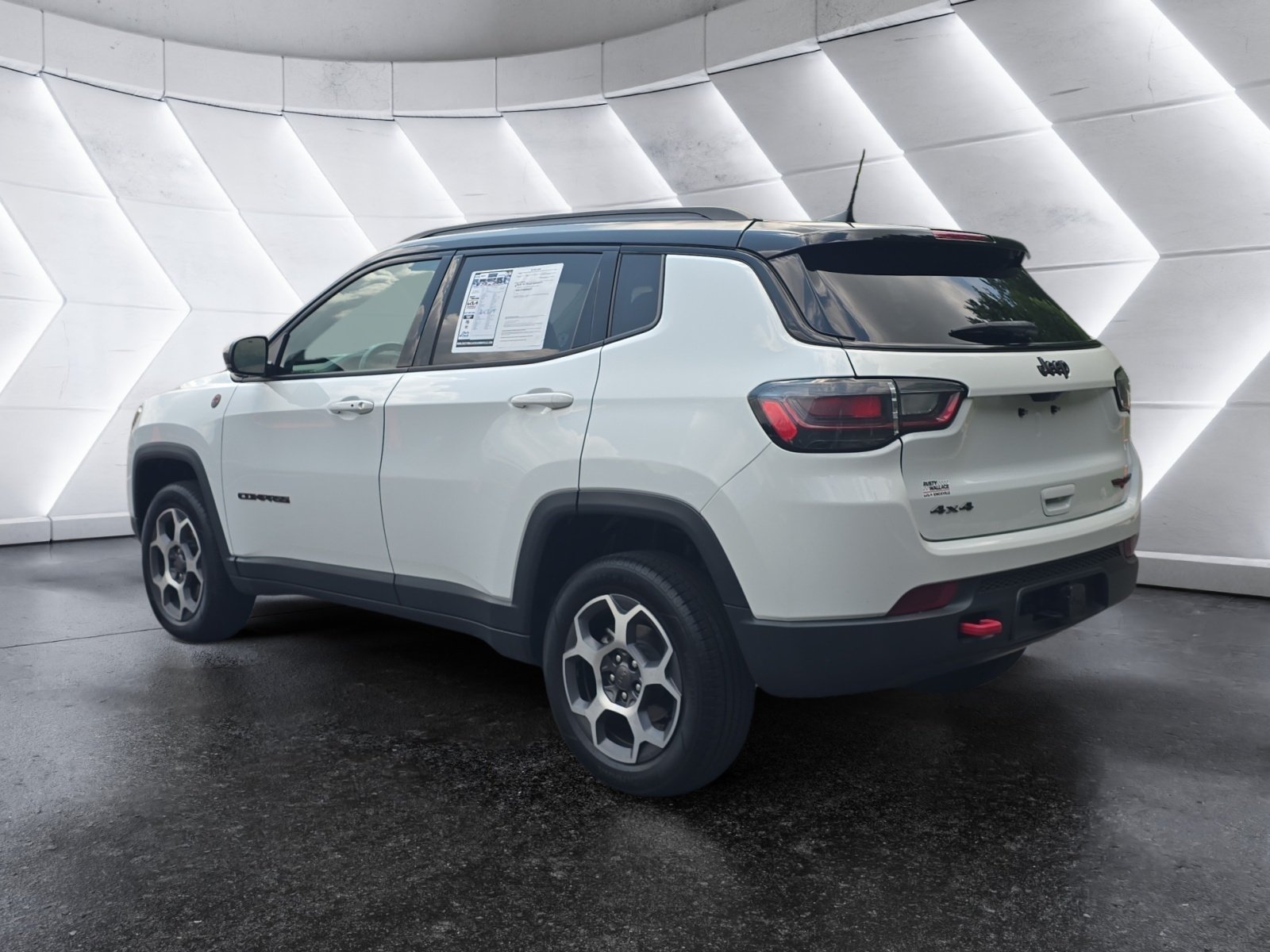 Used 2022 White Jeep Trailhawk image 3