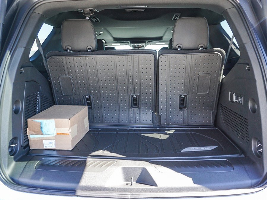 2027 Chevrolet Tahoe LT - Photo 24