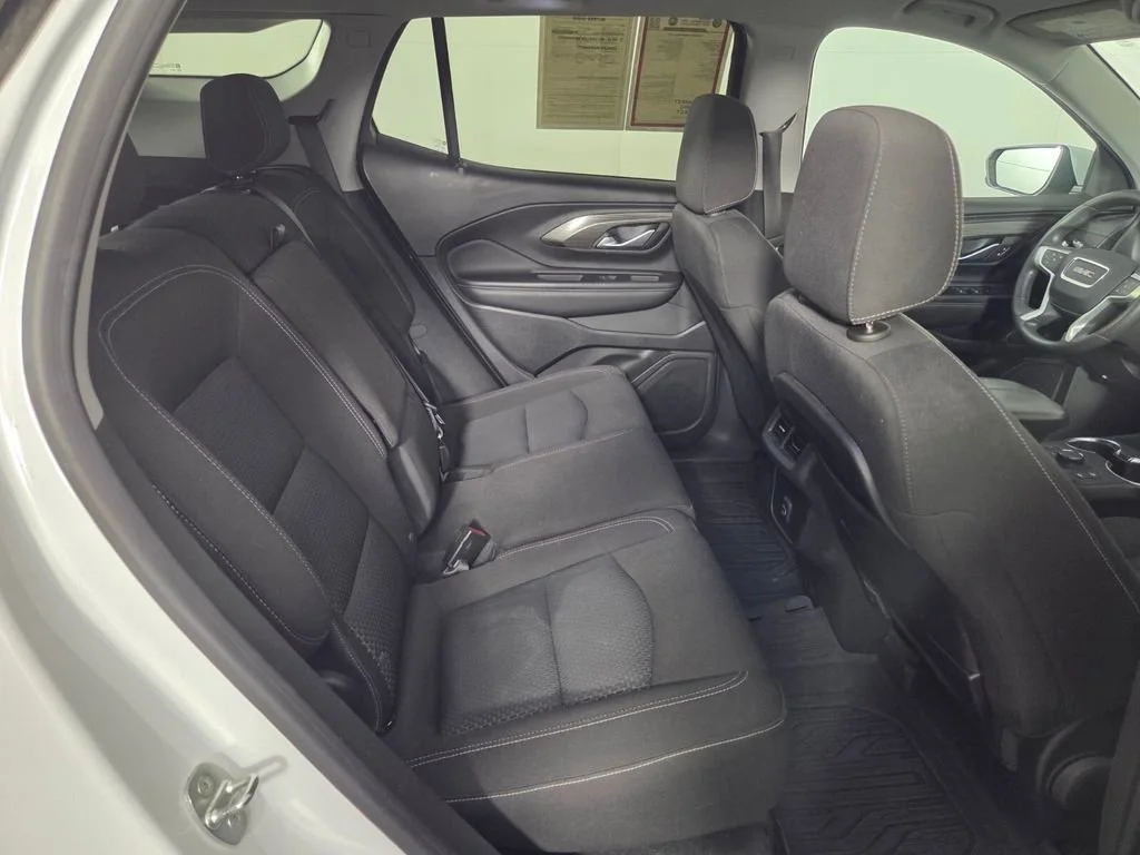 Used 2022 Summit White GMC SLE image 28