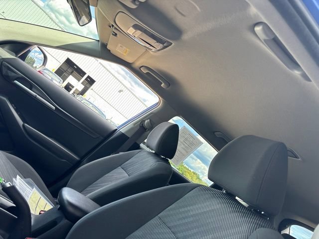 Used 2024 Neptune Blue Kia LX image 16