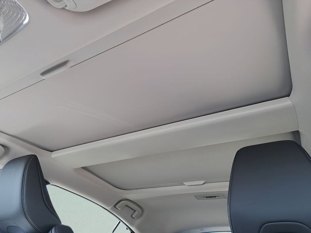 2026 Toyota Prius Limited - Photo 18