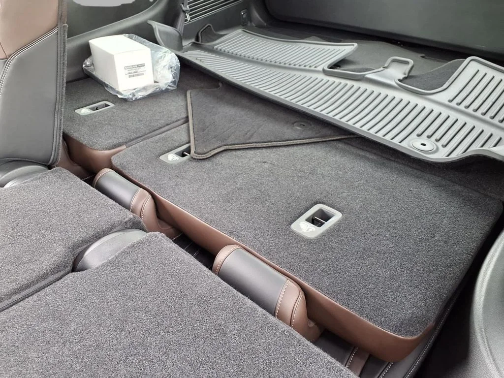 Used 2026 Gray Nissan SL image 24