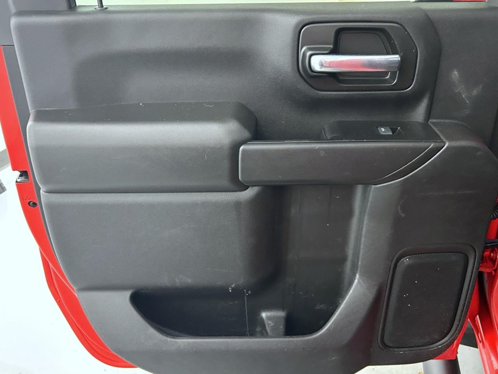 Used 2023 Red Chevrolet Custom image 20