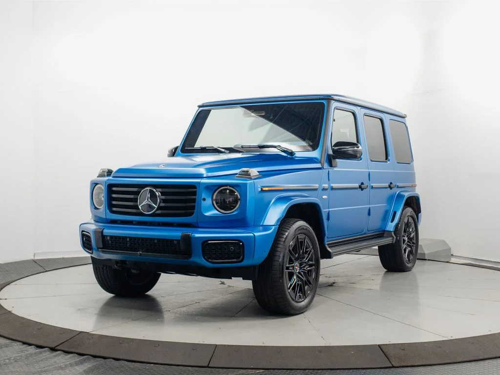 Certified Used 2025 MANUFAKTUR South Sea Blue Magno Mercedes-Benz G 580 image 3
