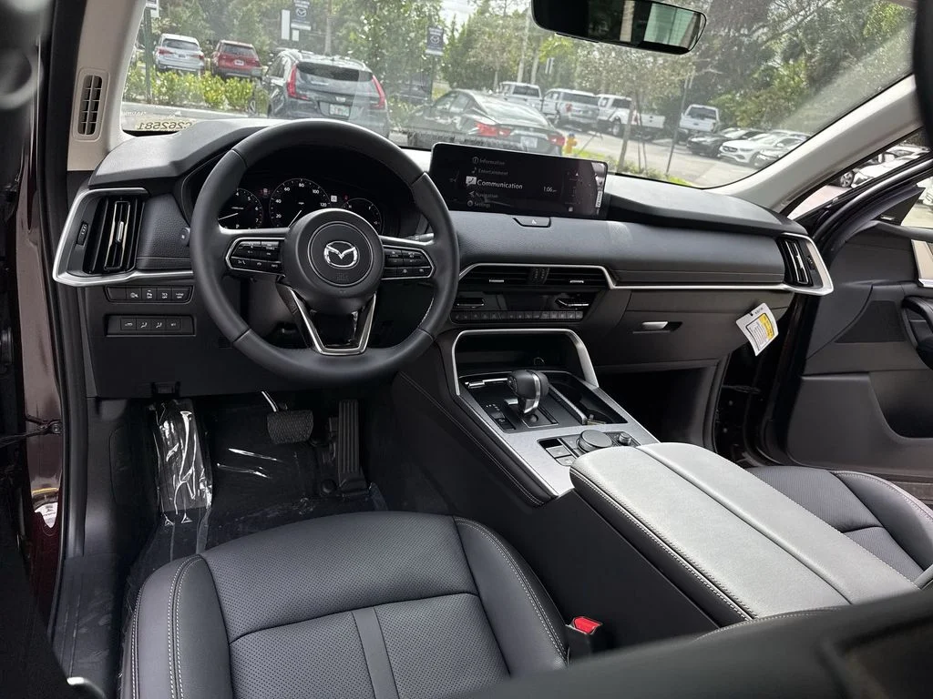 2026 Mazda CX-90 Premium Package - Photo 35