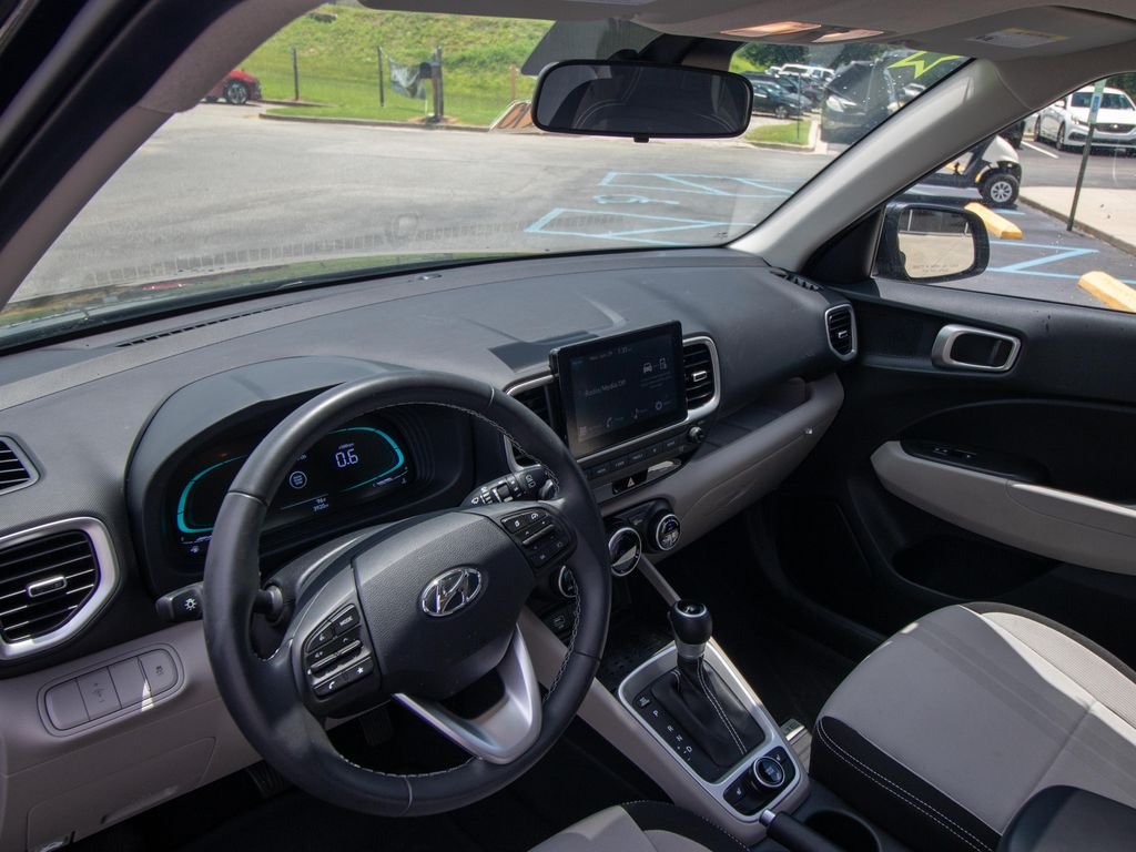 2026 Hyundai Venue SEL - Photo 6