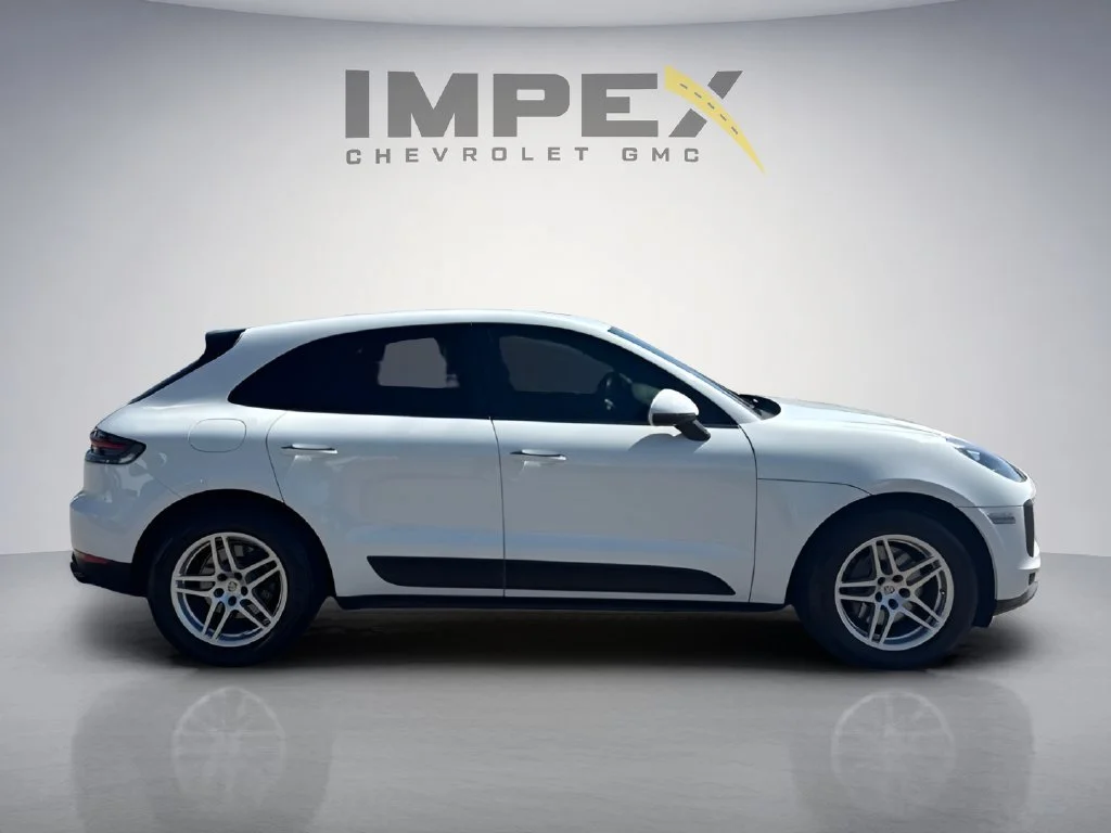 Used 2021  Porsche  image 6