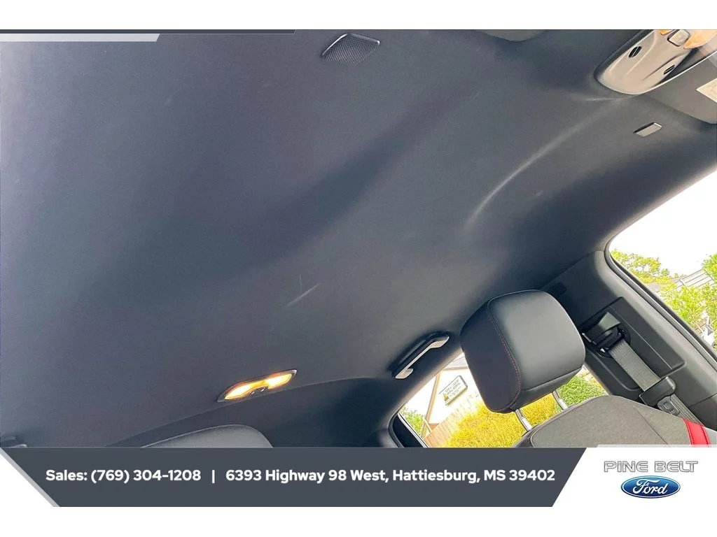 Used 2024 Summit White Chevrolet 4WD Z71 image 17