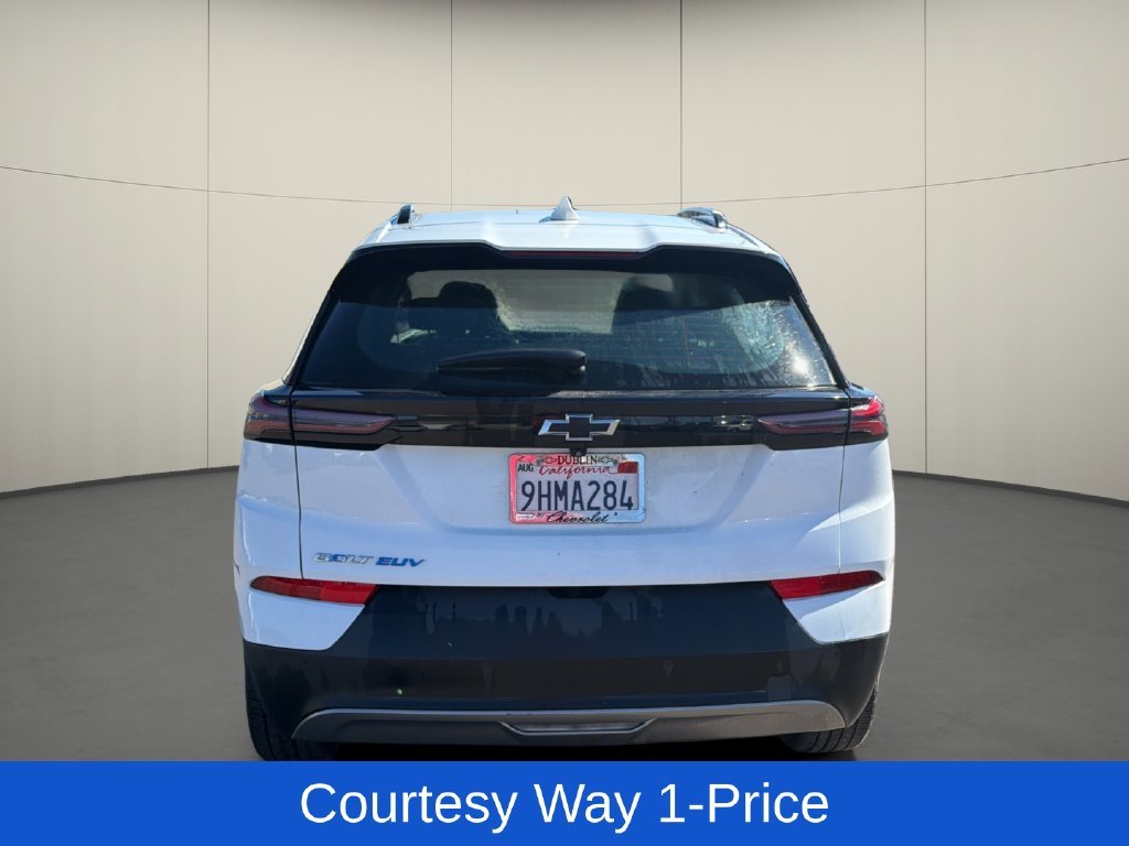 Used 2023 White Chevrolet LT image 8
