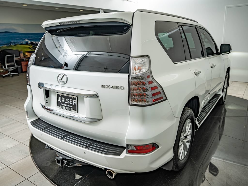 Used 2014 Starfire Pearl Lexus 460 image 16