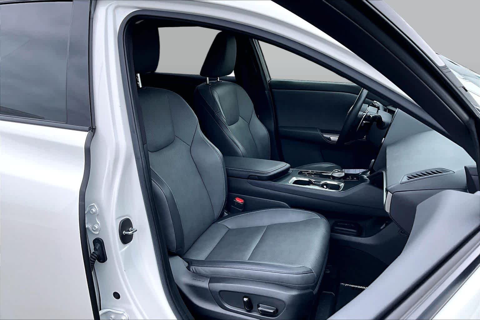 Certified Used 2023 Eminent White Pearl Lexus Premium image 9