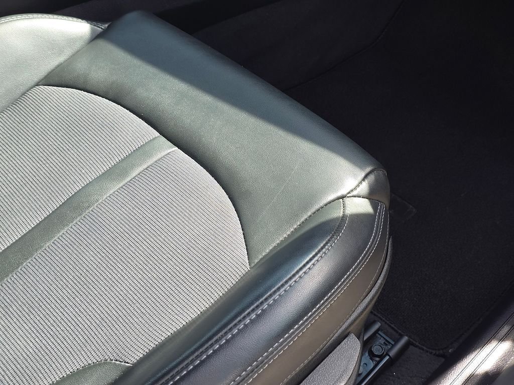 Used 2022 Gray Kia GT-Line image 29