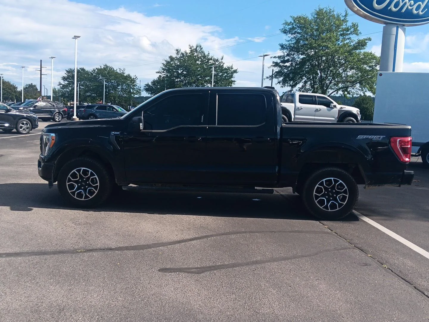 Used 2023 Agate Black Ford XLT image 9