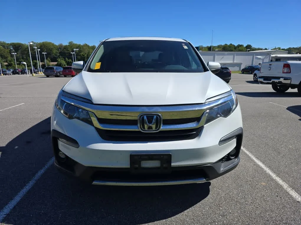 Certified Used 2020 Platinum White Pearl Honda EX-L w/Navi & RES image 3
