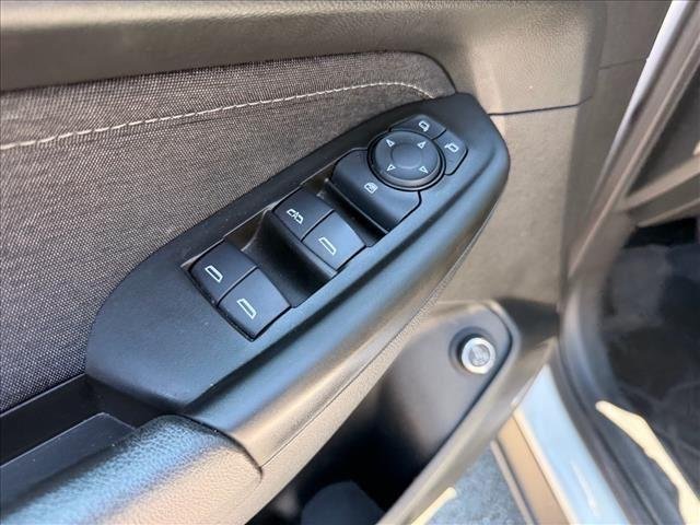 Used 2023 Iridescent Pearl Tricoat Chevrolet ACTIV image 12
