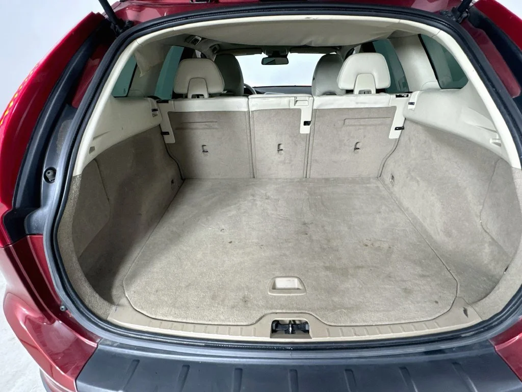 Used 2013 Red Volvo 3.2 image 28