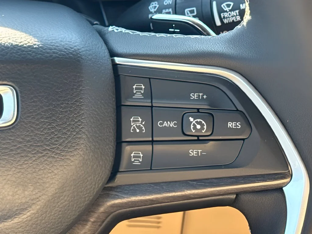 Used 2025 Black Jeep Limited image 17