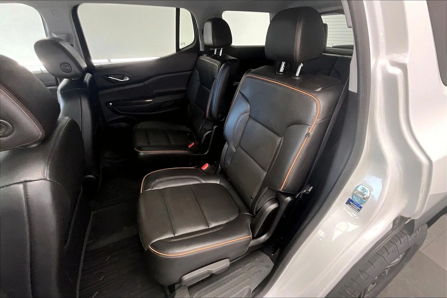 Used 2023 Summit White GMC AT4 image 19
